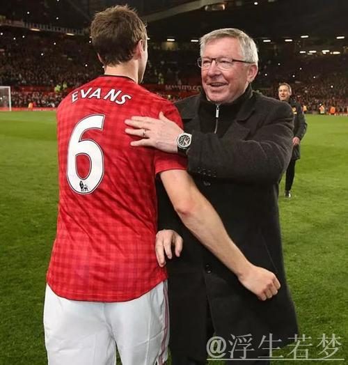 英超冠军阵容谢幕：37岁曼联老将退役，弗爵52年传奇终结